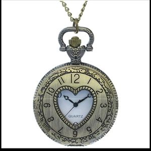 Beautiful new vintage style heart pocket watch